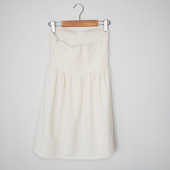 Elegant Cream Strapless Dress - Picture 2 of 10